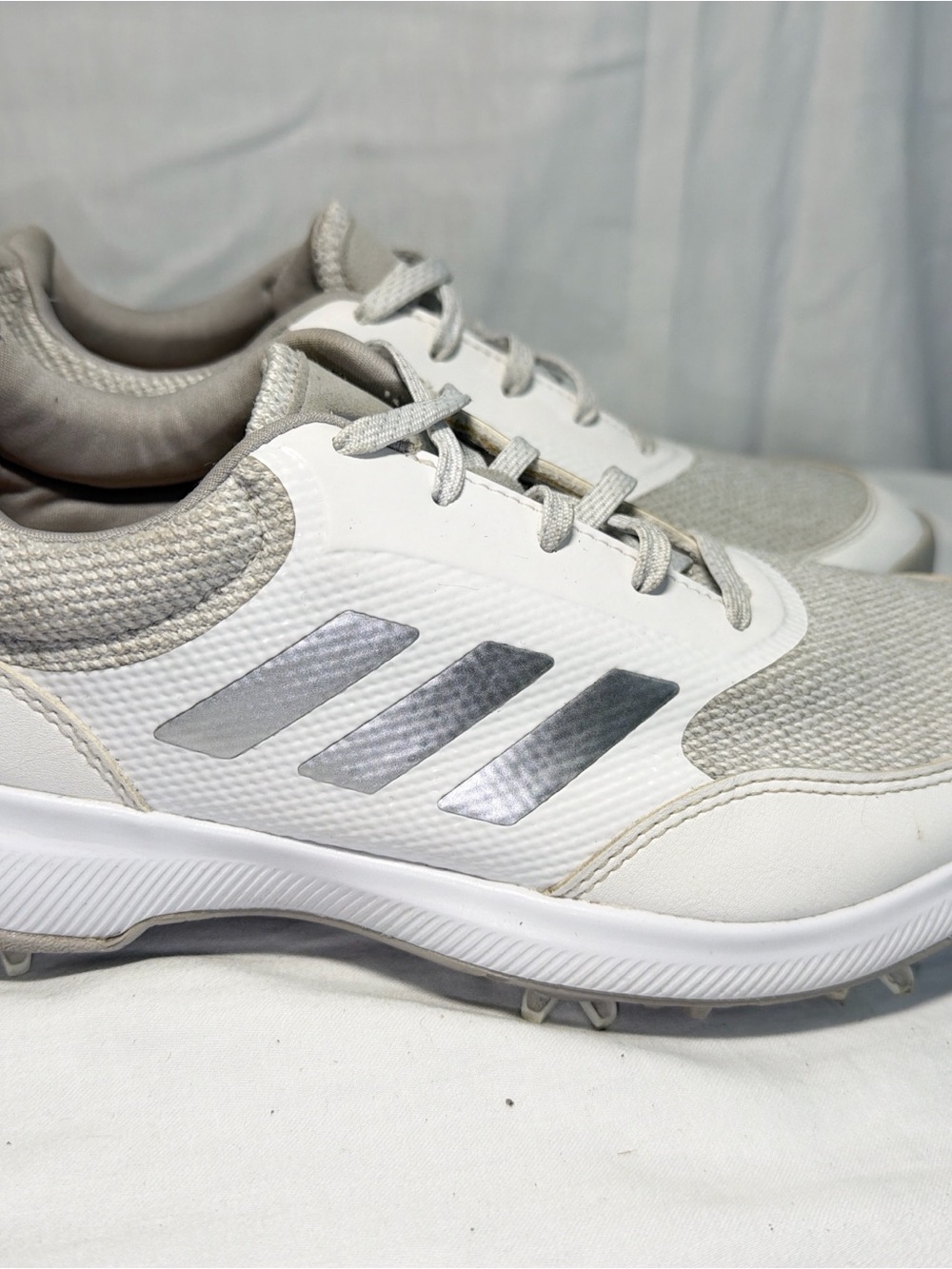 Adidas Golf Shoes Women’s Size 8 EVM 004001 White & Silver Soft Spikes Mesh